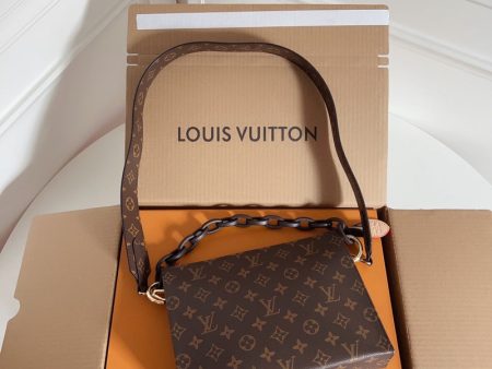 BoldCollect - LOUIS VUITTON Bags - 303 For Sale